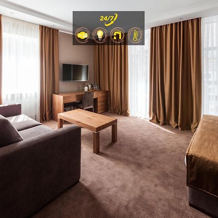 Crystal Hotel Kiev Exterior foto