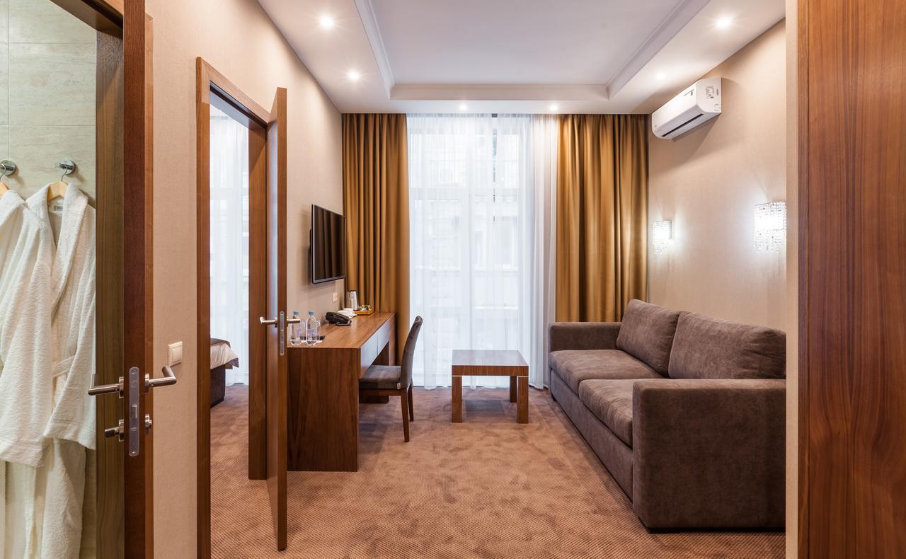 Crystal Hotel Kiev Exterior foto