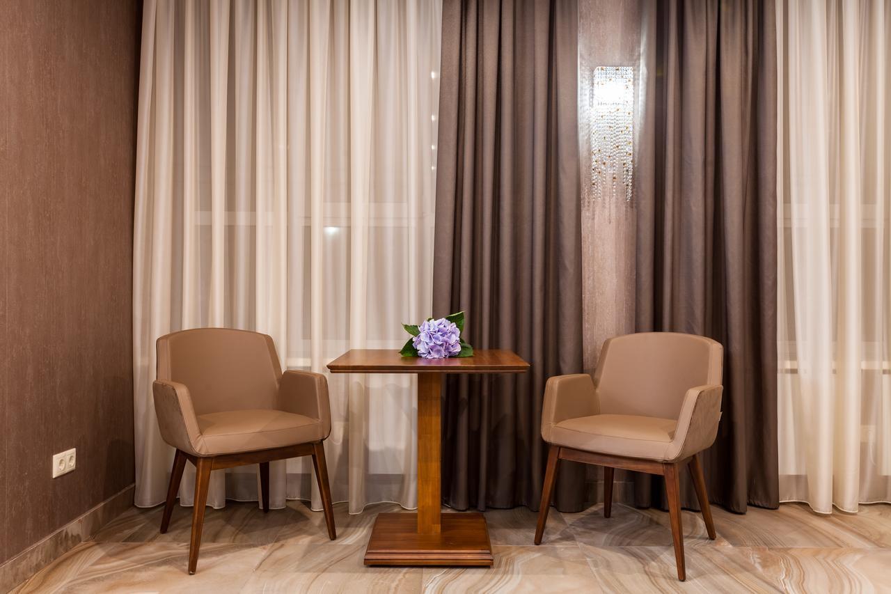 Crystal Hotel Kiev Exterior foto